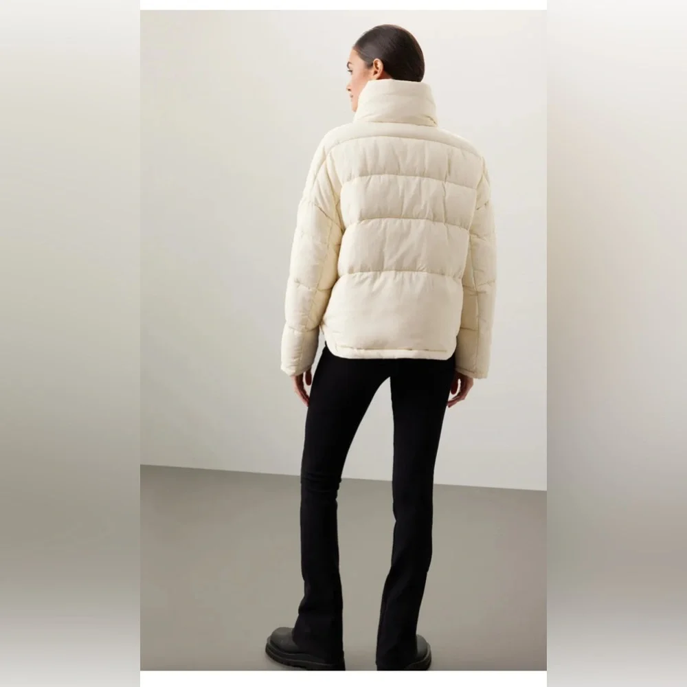 NWT OOFWEAR the Shapes Lab Cream Puffer 9000 Jacket Size XS. Color is Panna. - Picture 3 of 7